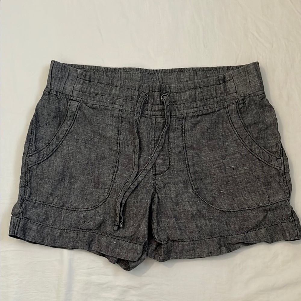 ATHLETA Casual Charcoal Women's Cargo Shorts Size 4 Comfy